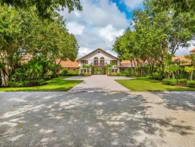 Florida Horse Farms Real Estate Specialist - Let us help you buy or sell your next Horse Farms Property