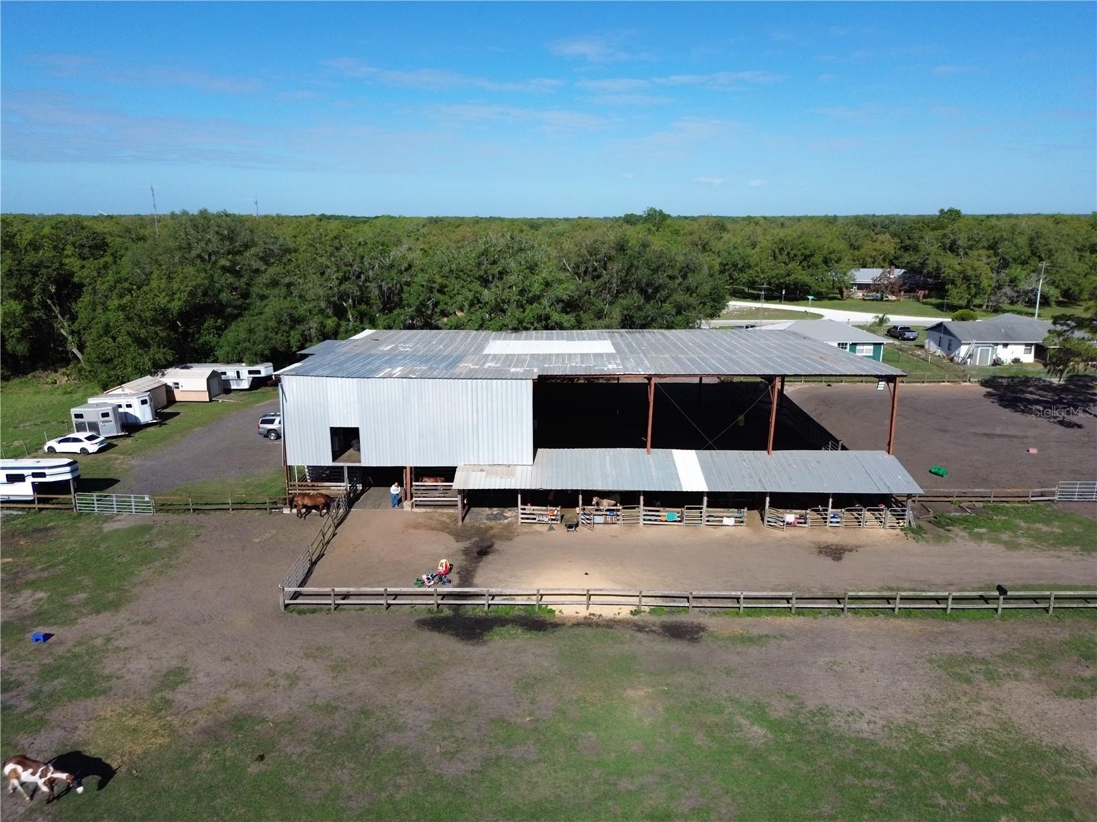 Equestrian Estate with Covered Arena For Sale in Avon Park, FL - 10.4 acres