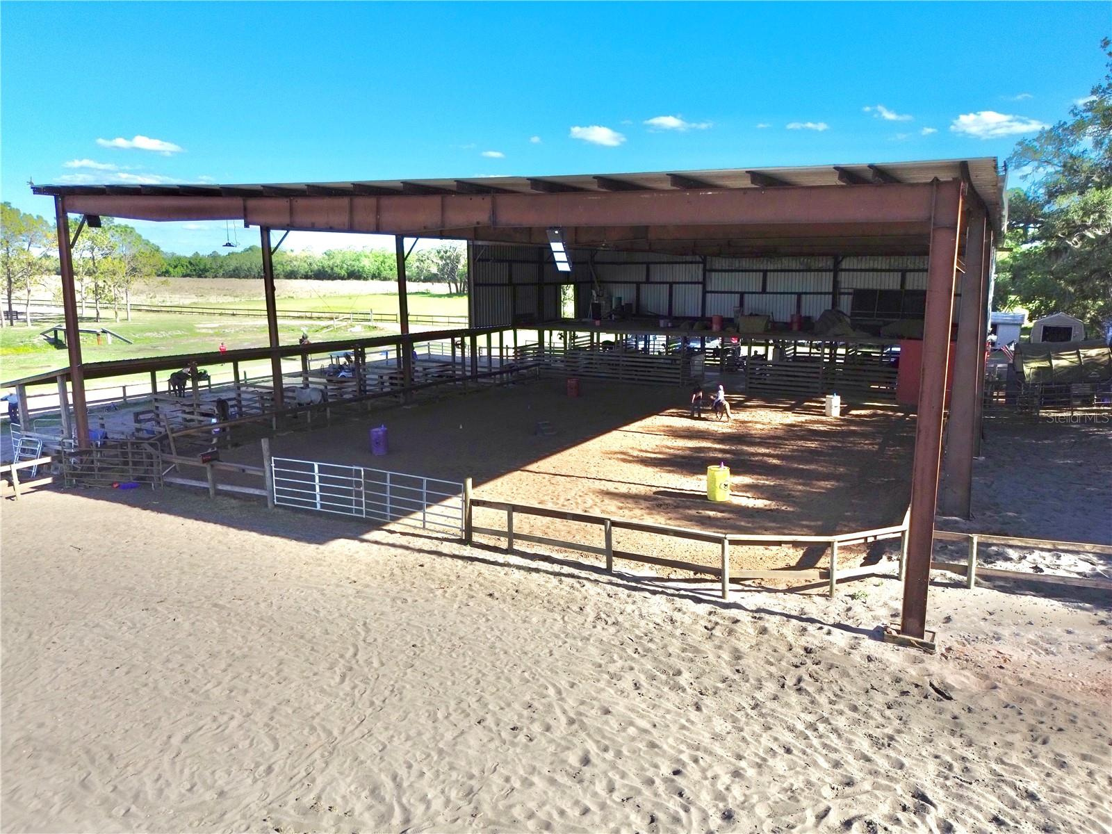 Equestrian Estate with Covered Arena For Sale in Avon Park, FL - 10.4 acres $1,475,000