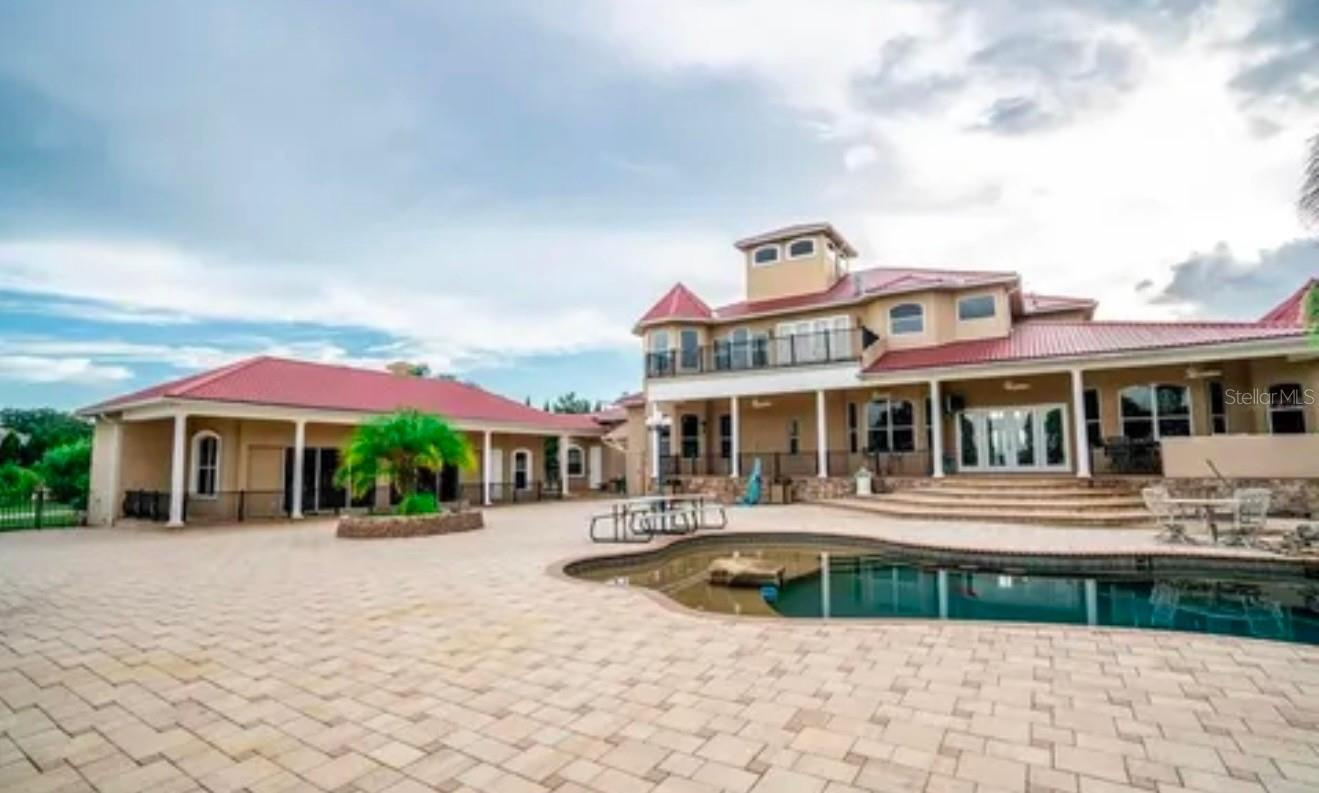 8 Acre Luxury Lakefront Estate with Fenced Pastures for the Horses near Tampa, FL $4,900,000