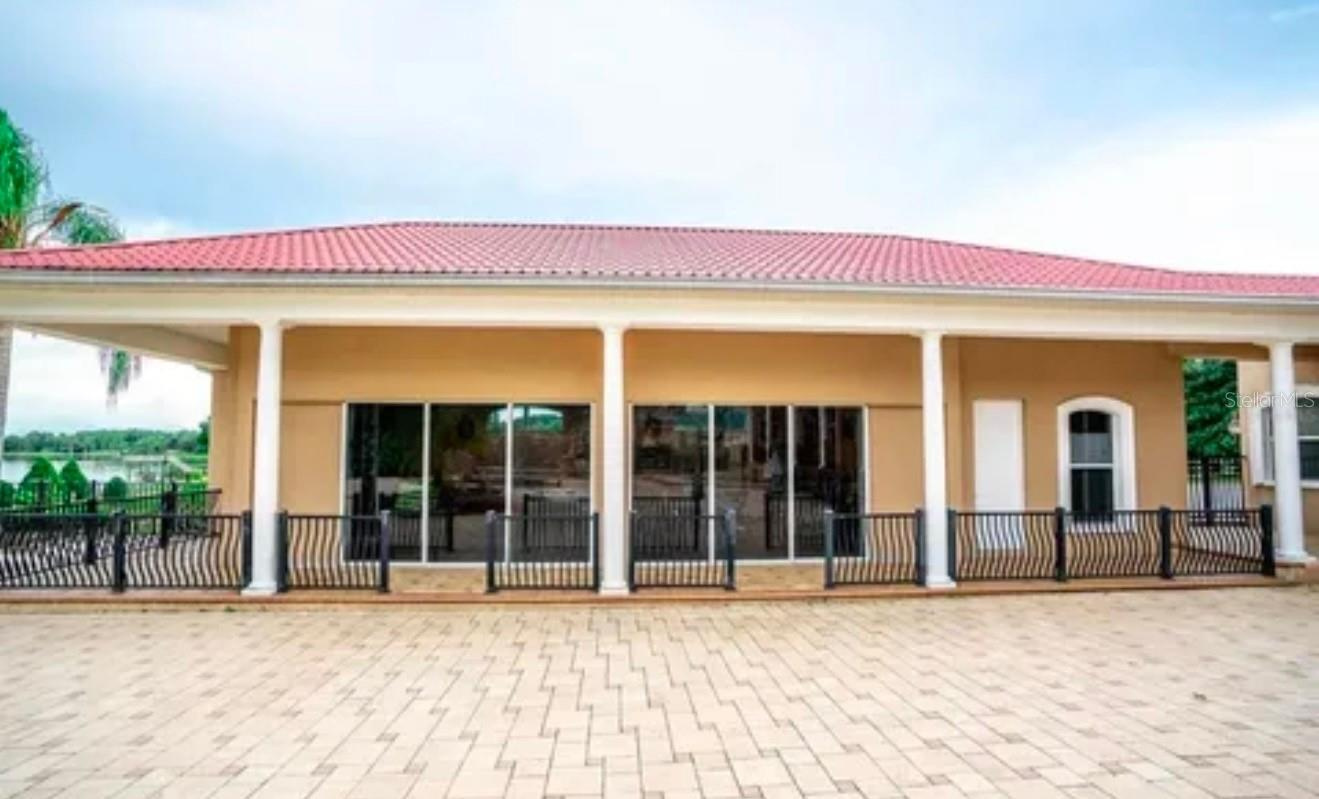 8 Acre Luxury Lakefront Estate with Fenced Pastures for the Horses near Tampa, FL $4,900,000
