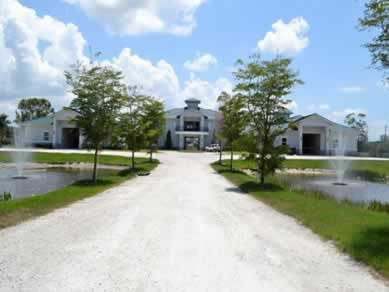 Florida Horse Farms Real Estate Specialist - Let us help you buy or sell your next Horse Farms Property