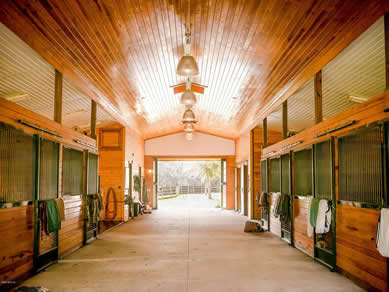 Florida Horse Farmss For Sale - Let us help you buy or sell your next Horse Farms